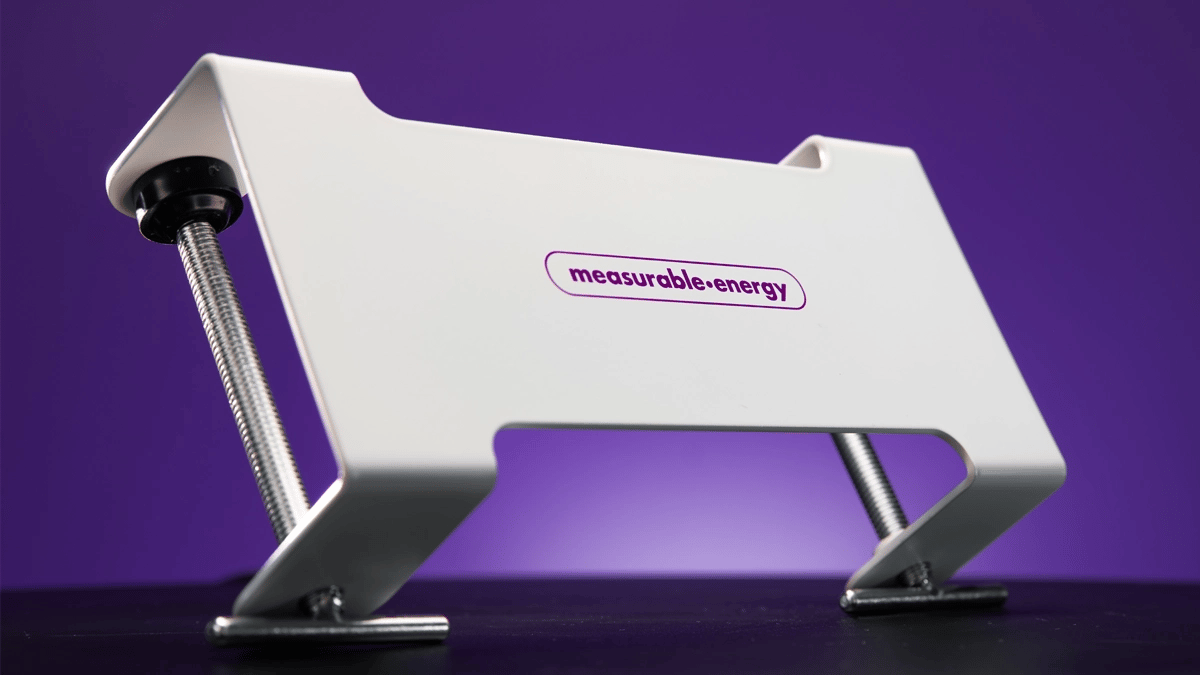 measurable.energy bracket for desk mounted type g plug sockets.